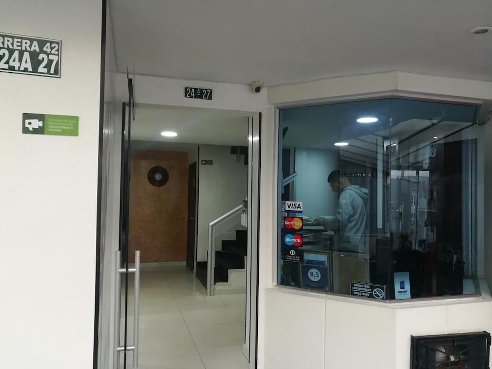 Hotel Quality Comfort House โบโกตา ภายนอก รูปภาพ