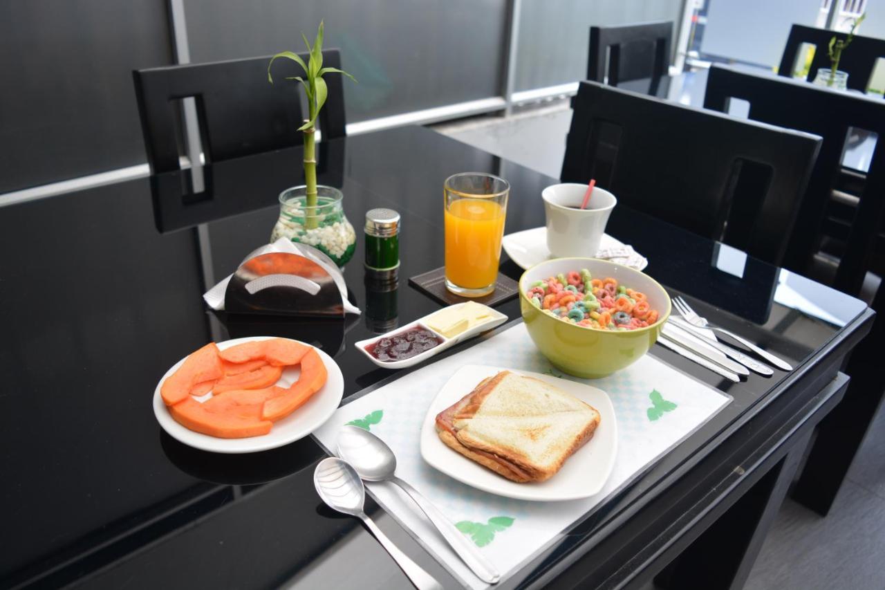 Hotel Quality Comfort House โบโกตา ภายนอก รูปภาพ