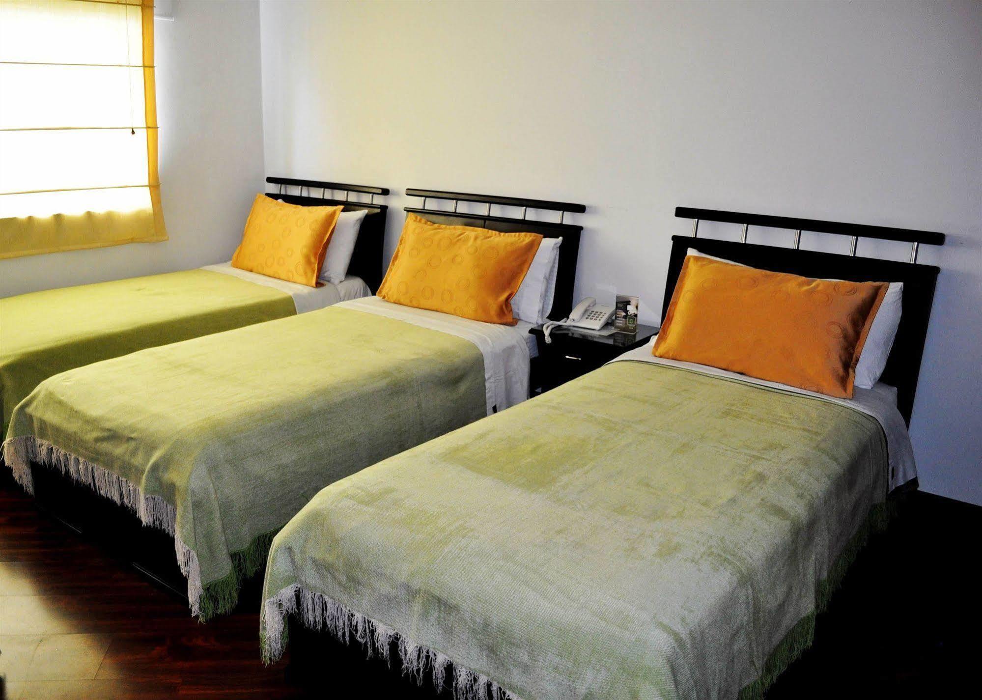 Hotel Quality Comfort House โบโกตา ภายนอก รูปภาพ