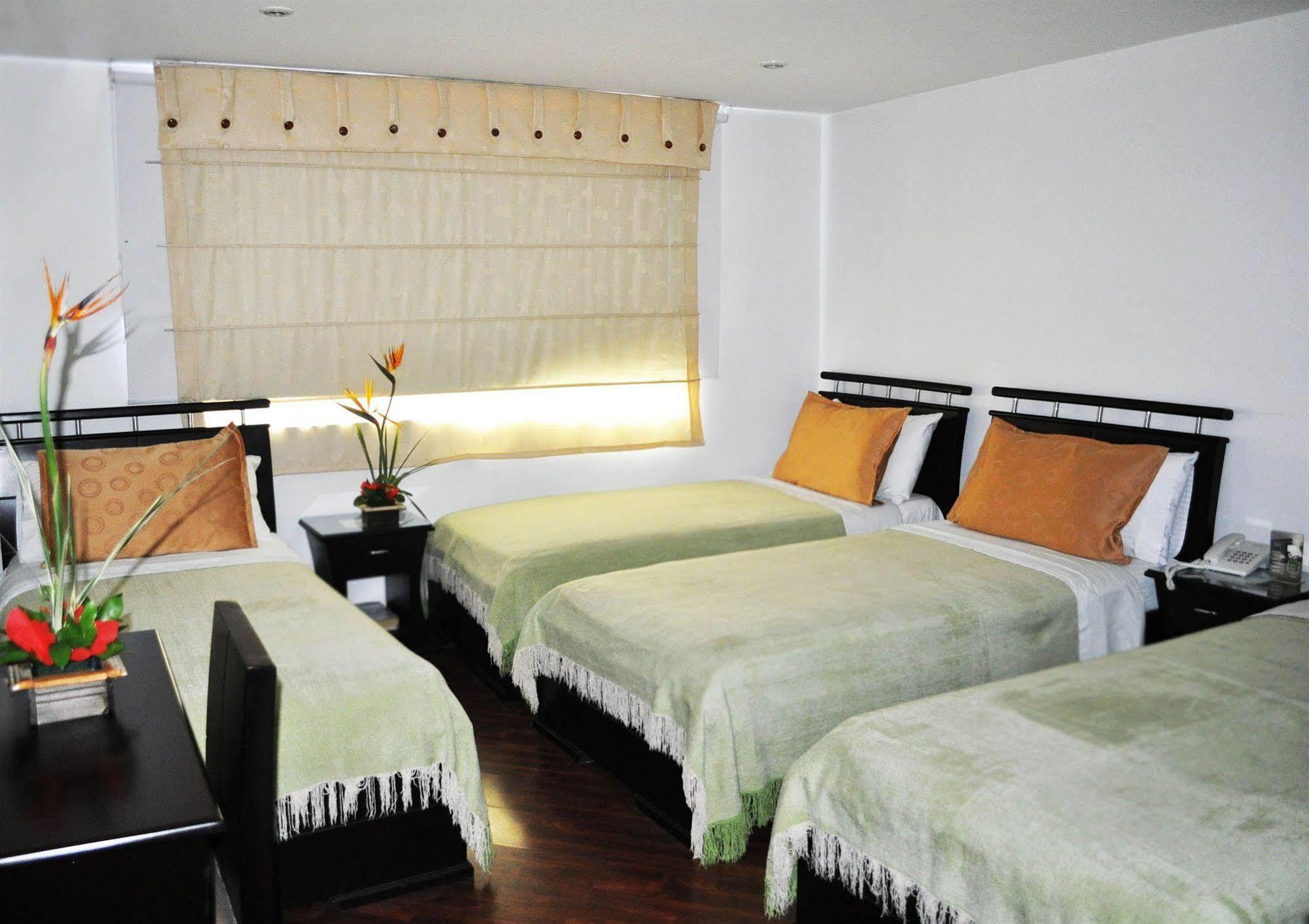 Hotel Quality Comfort House โบโกตา ภายนอก รูปภาพ